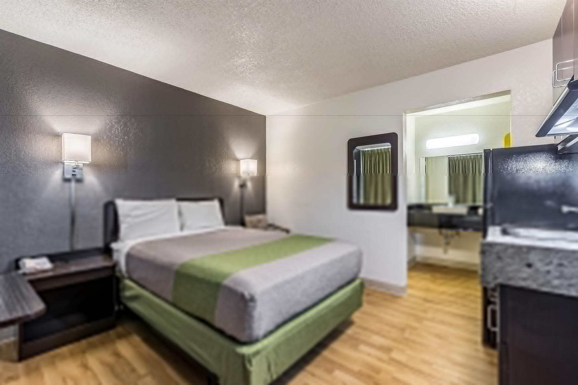 Motel 6-Pekin, Il Luaran gambar
