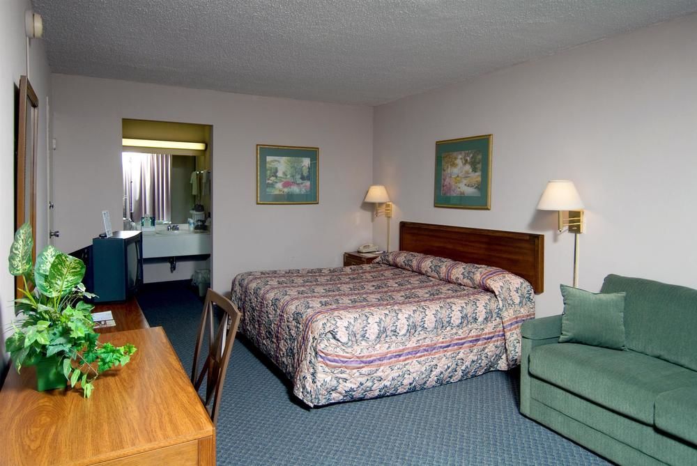 Motel 6-Pekin, Il Luaran gambar